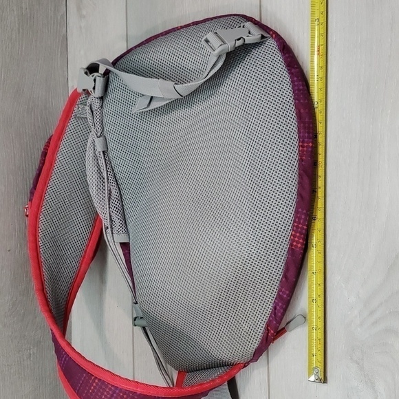 Eddie Bauer Womens One Shoulder Outdoor Backpack - Picture 7 of 13